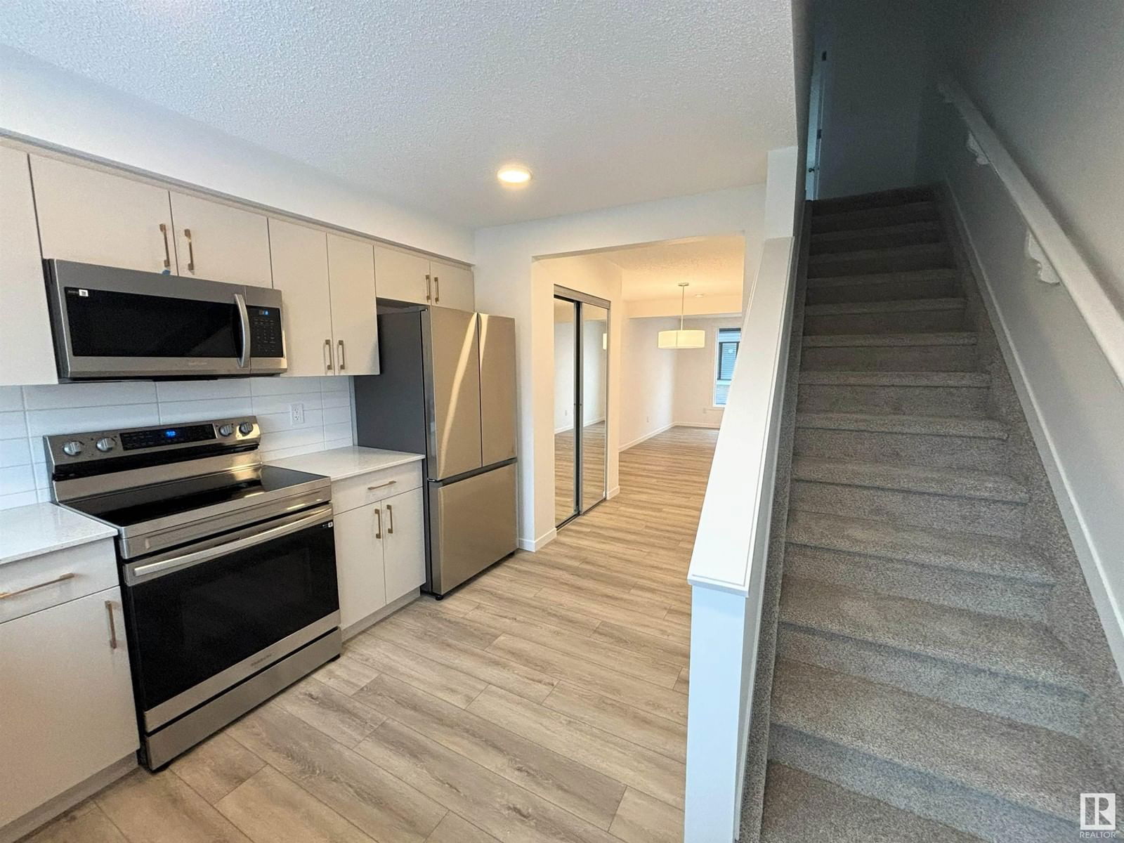 #116 1025 SECORD PROMENADE NW Image 12