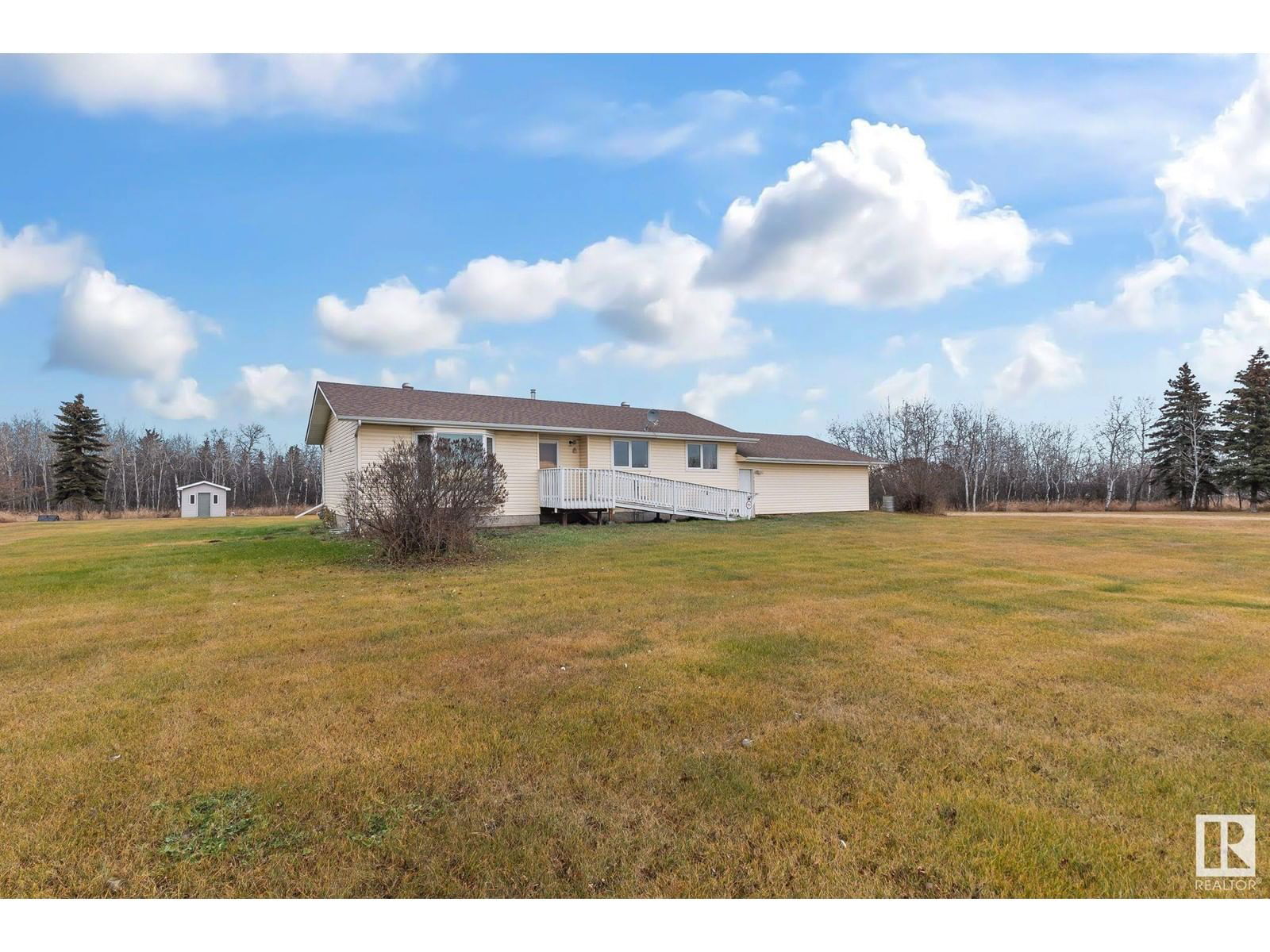 17330 TWP RD 504 Image 59