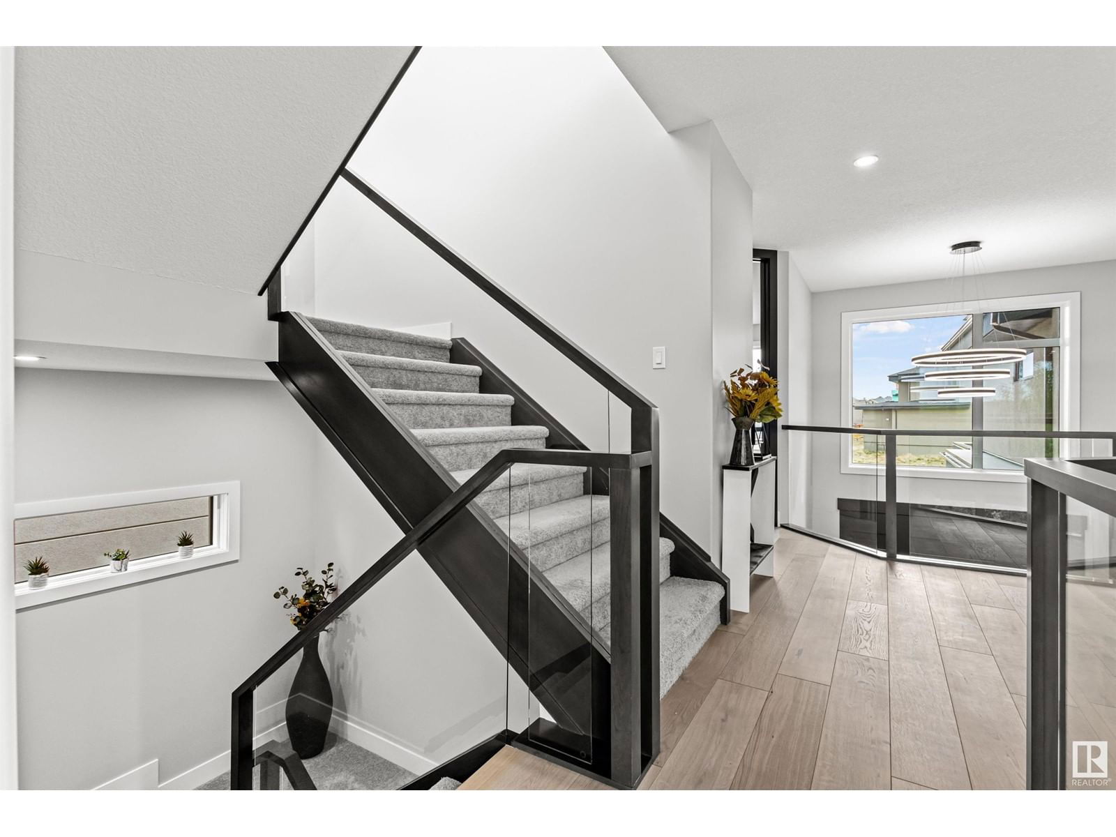 4810 KNIGHT CR Image 28