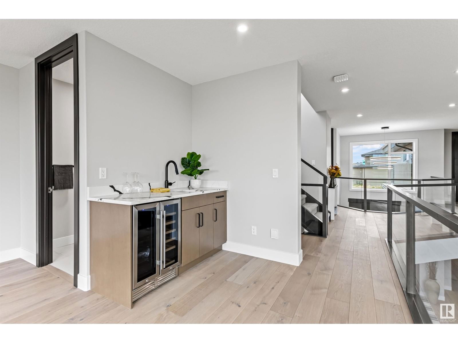 4810 KNIGHT CR Image 34