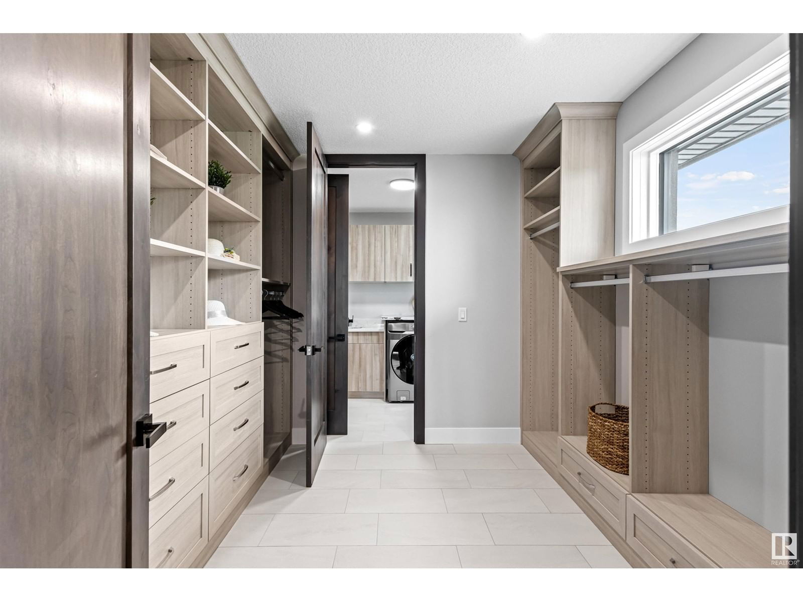 4810 KNIGHT CR Image 49