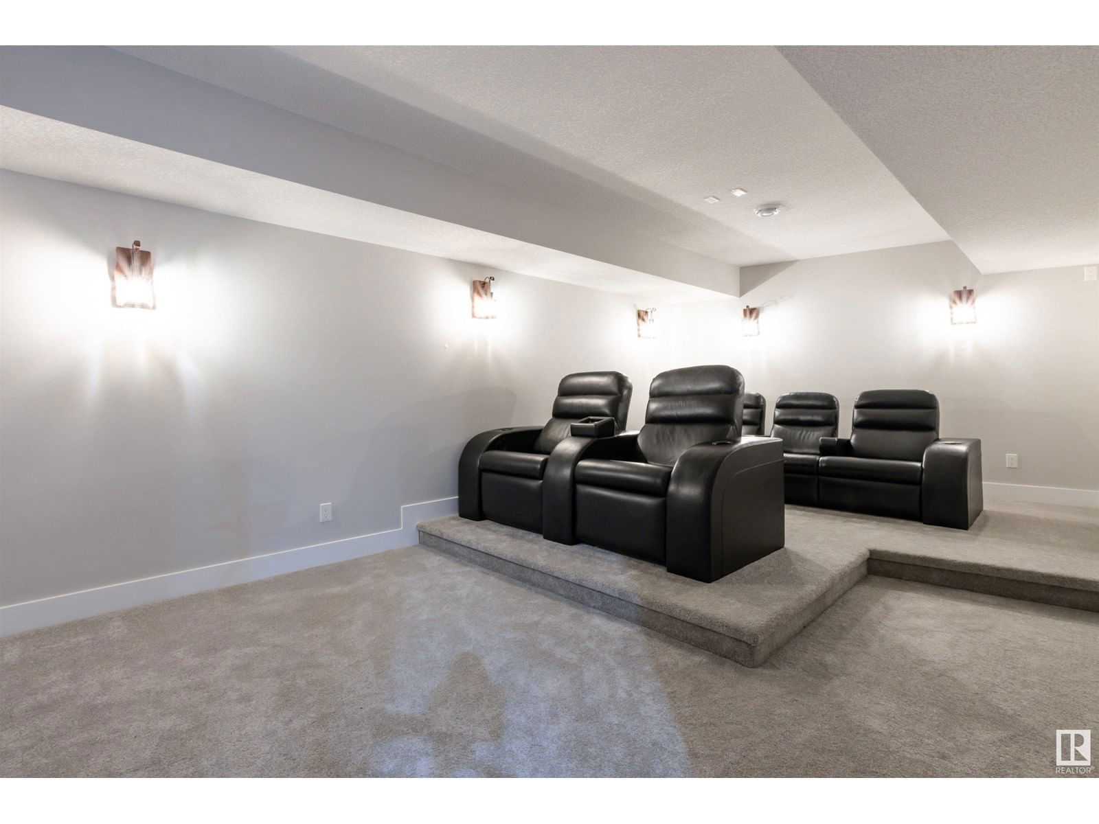 4810 KNIGHT CR Image 57