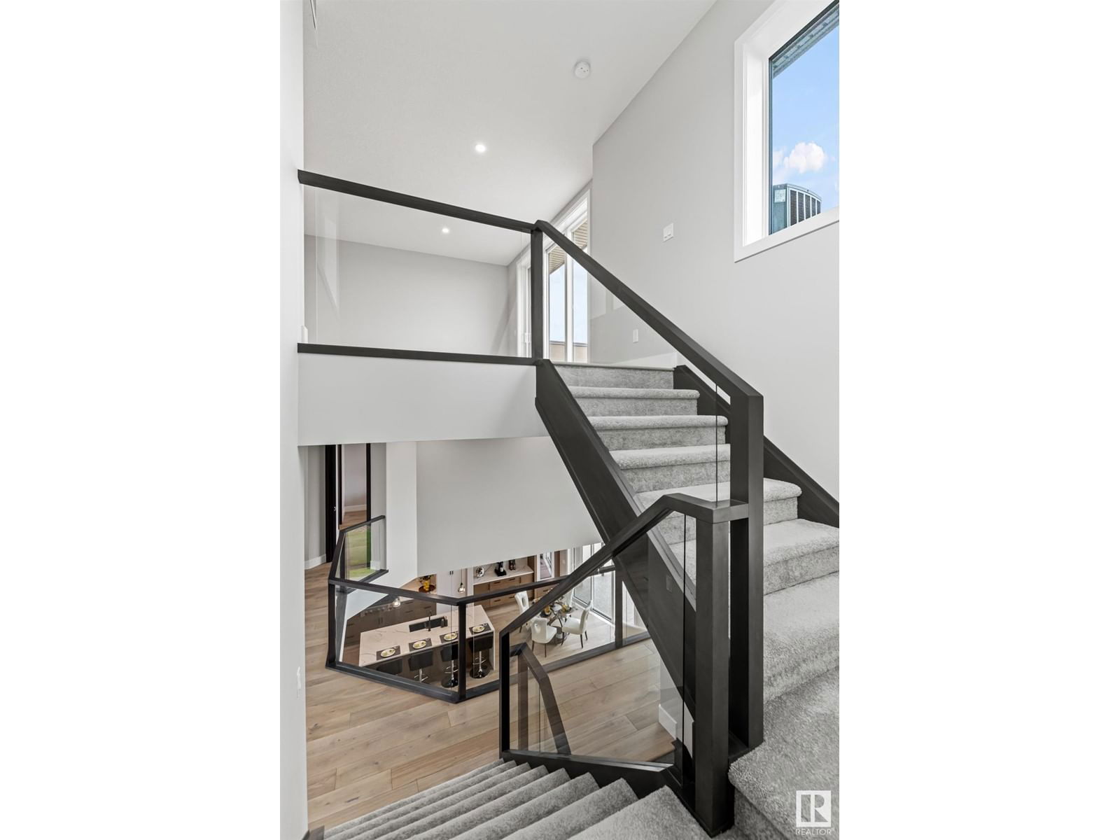 4810 KNIGHT CR Image 58