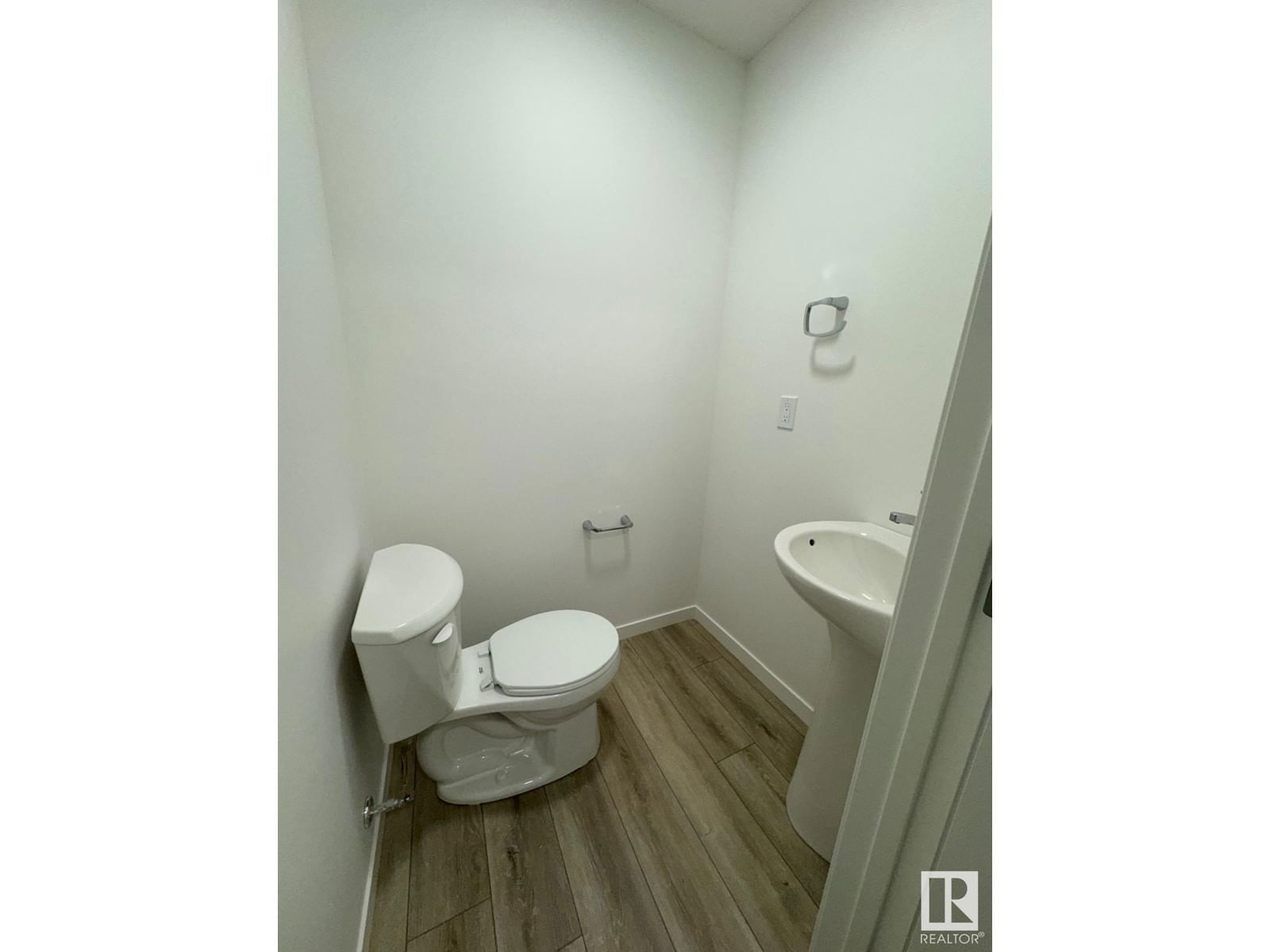 #115 1025 SECORD PROMENADE NW NW Image 8