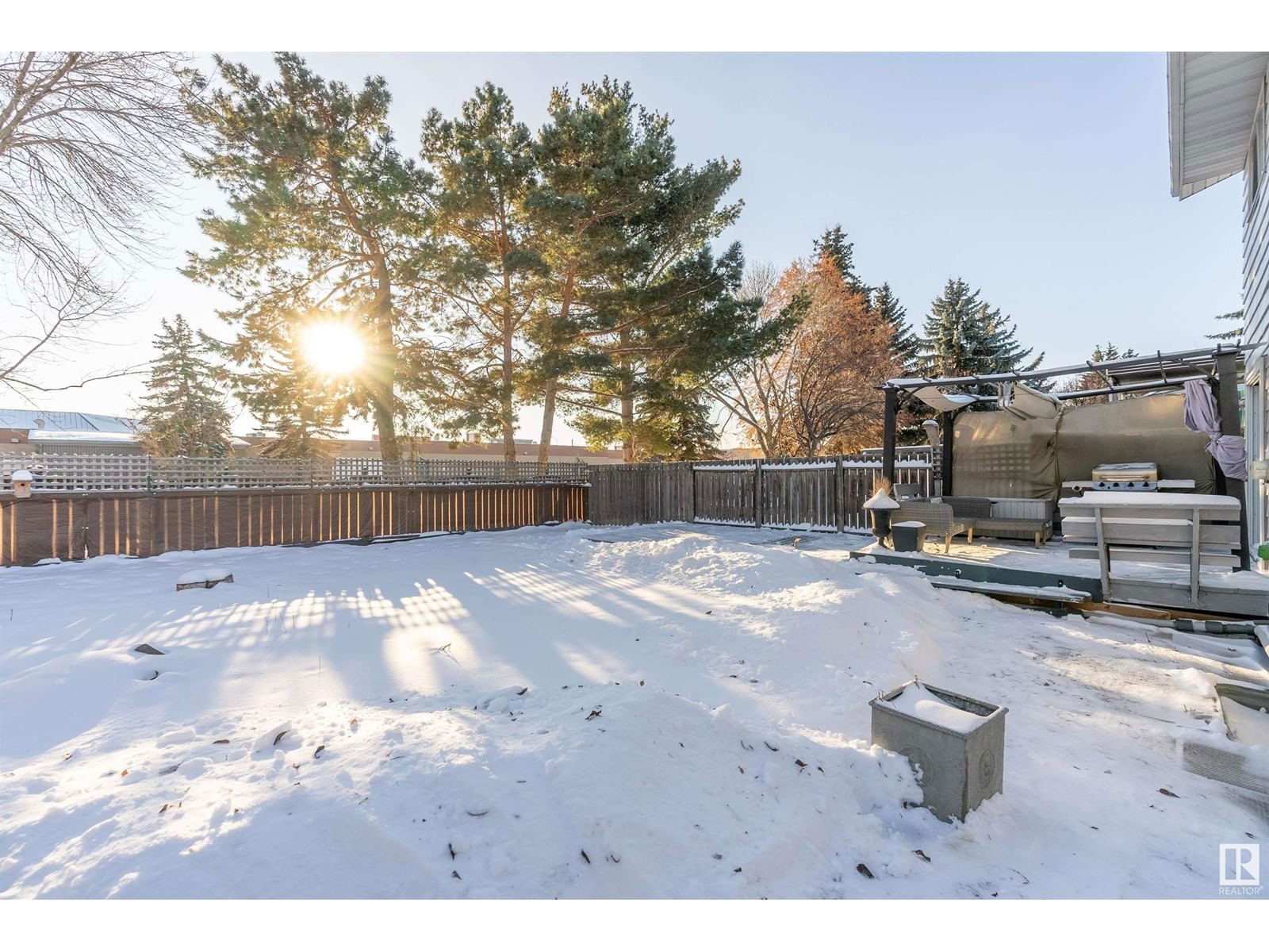 54 WESTGLEN CR Image 35