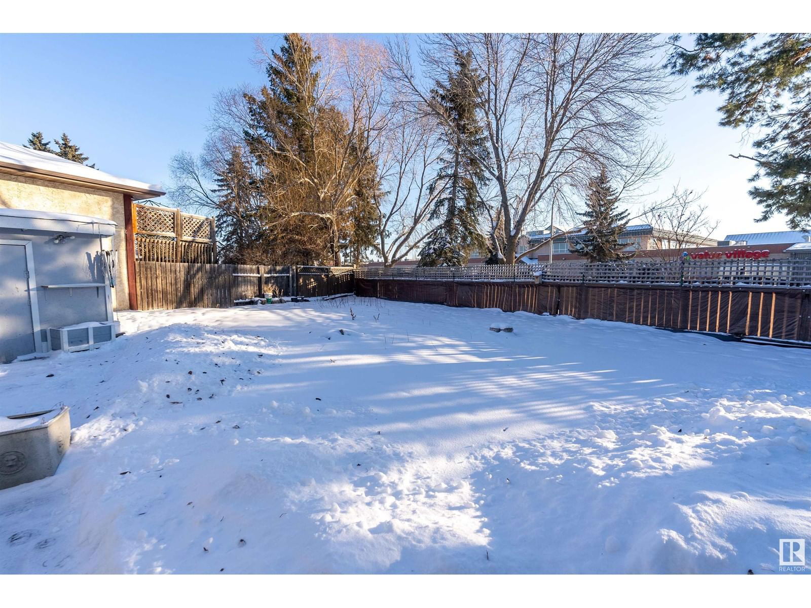 54 WESTGLEN CR Image 37