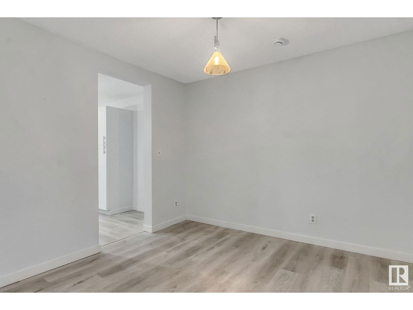 #15 14717 34 ST NW NW Image 12