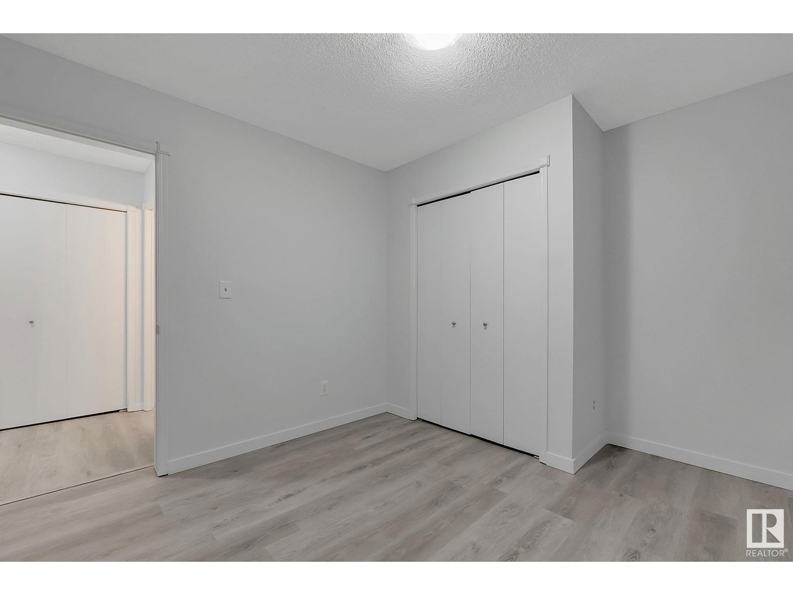 #15 14717 34 ST NW NW Image 32