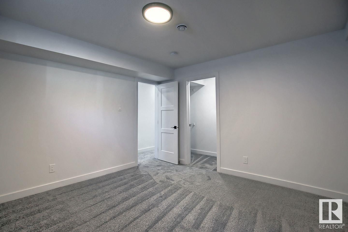 9104 69 ST NW Image 43