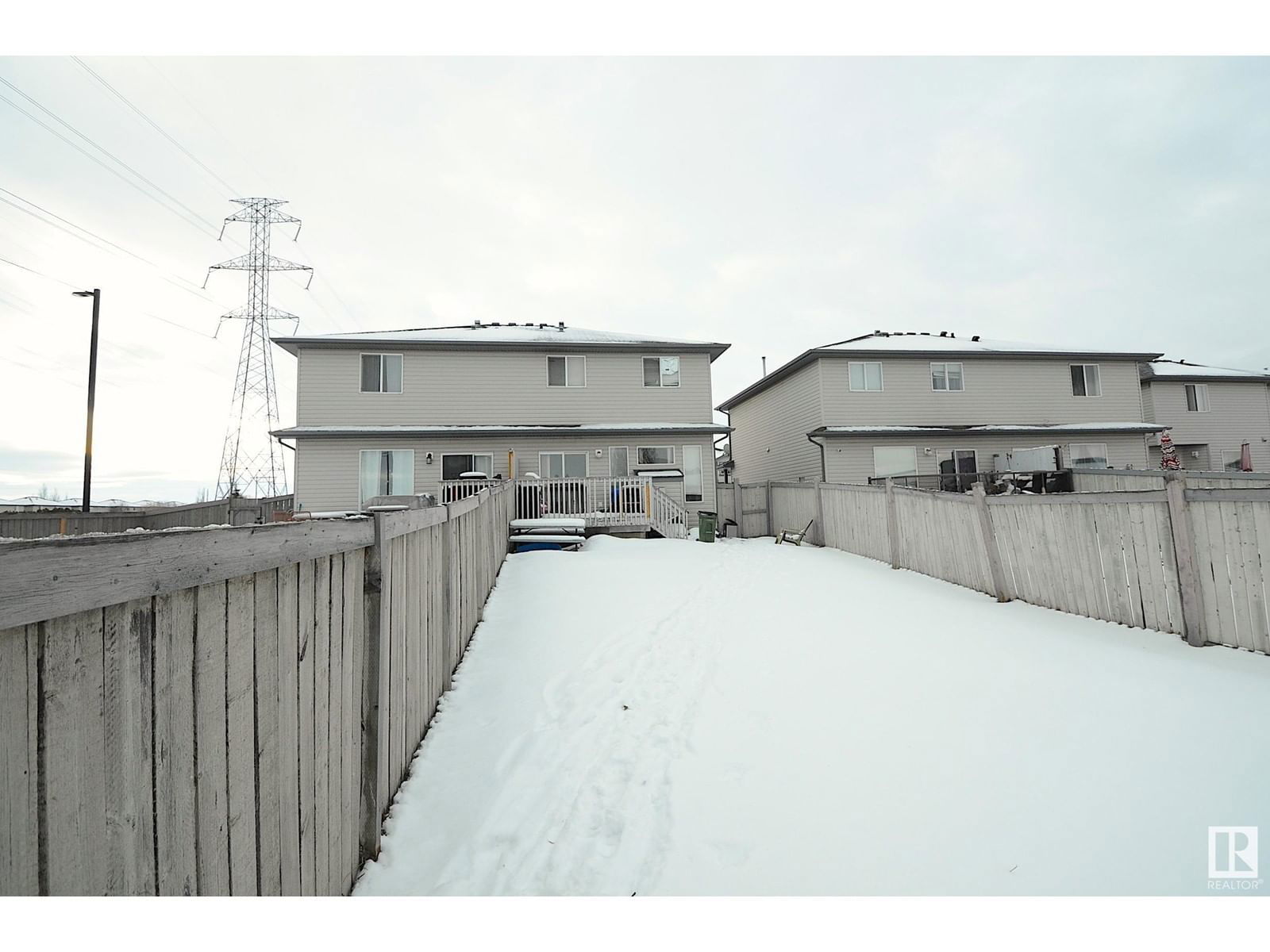 3008 31 AV NW Image 13