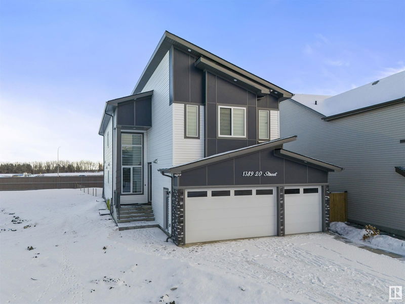 1389 20 St Nw Edmonton, Alberta