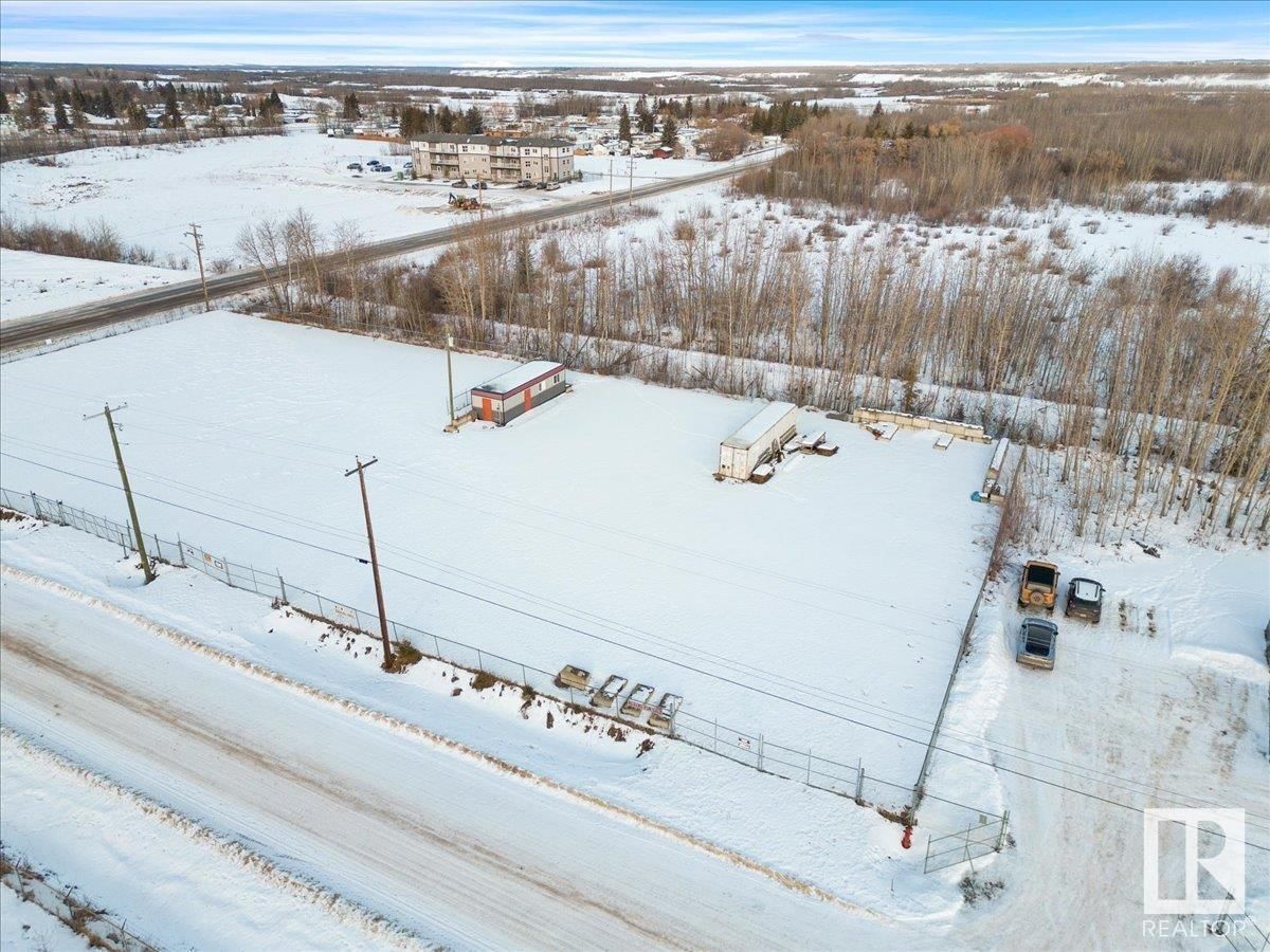 4406 51 AV Image 11