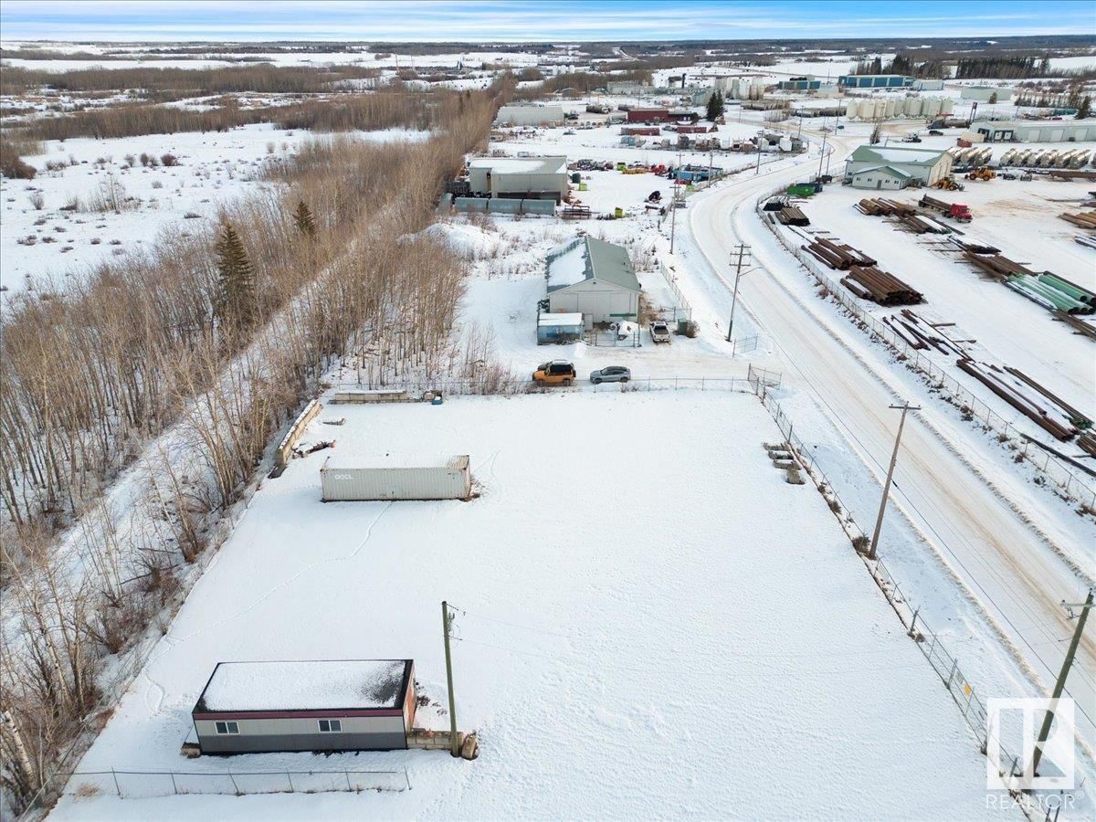 4406 51 AV Image 16