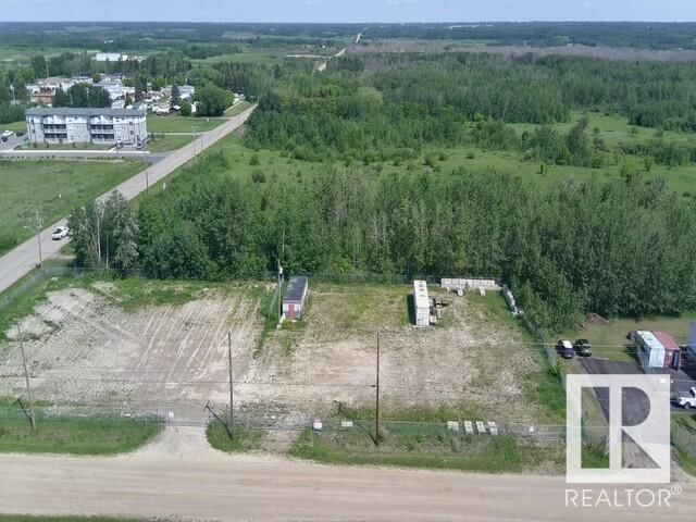 4406 51 AV Image 7