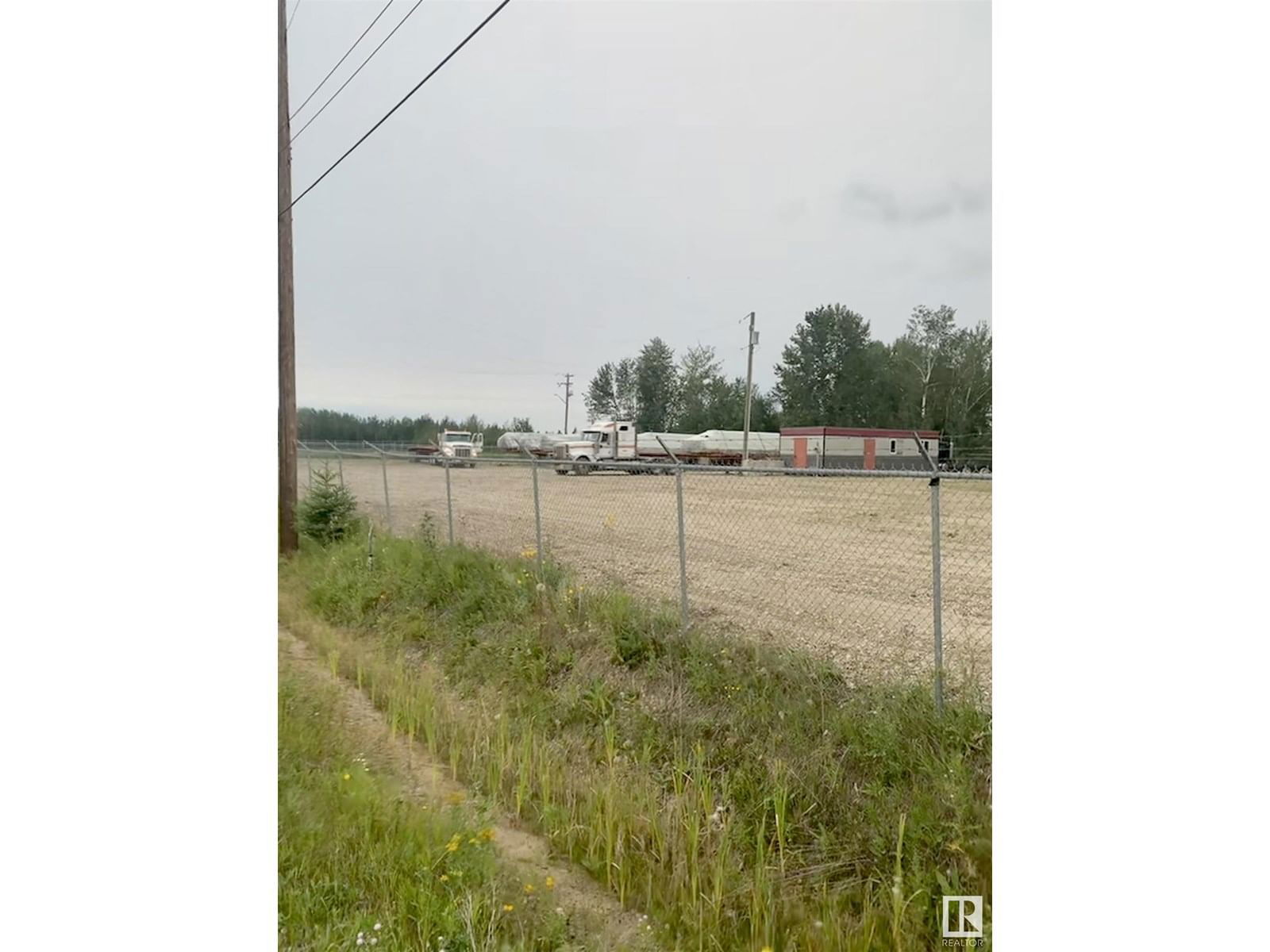 4406 51 AV Image 9