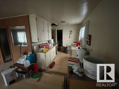 Image #1 of Commercial for Sale at 337 Smith Cr, Parkland, Alberta