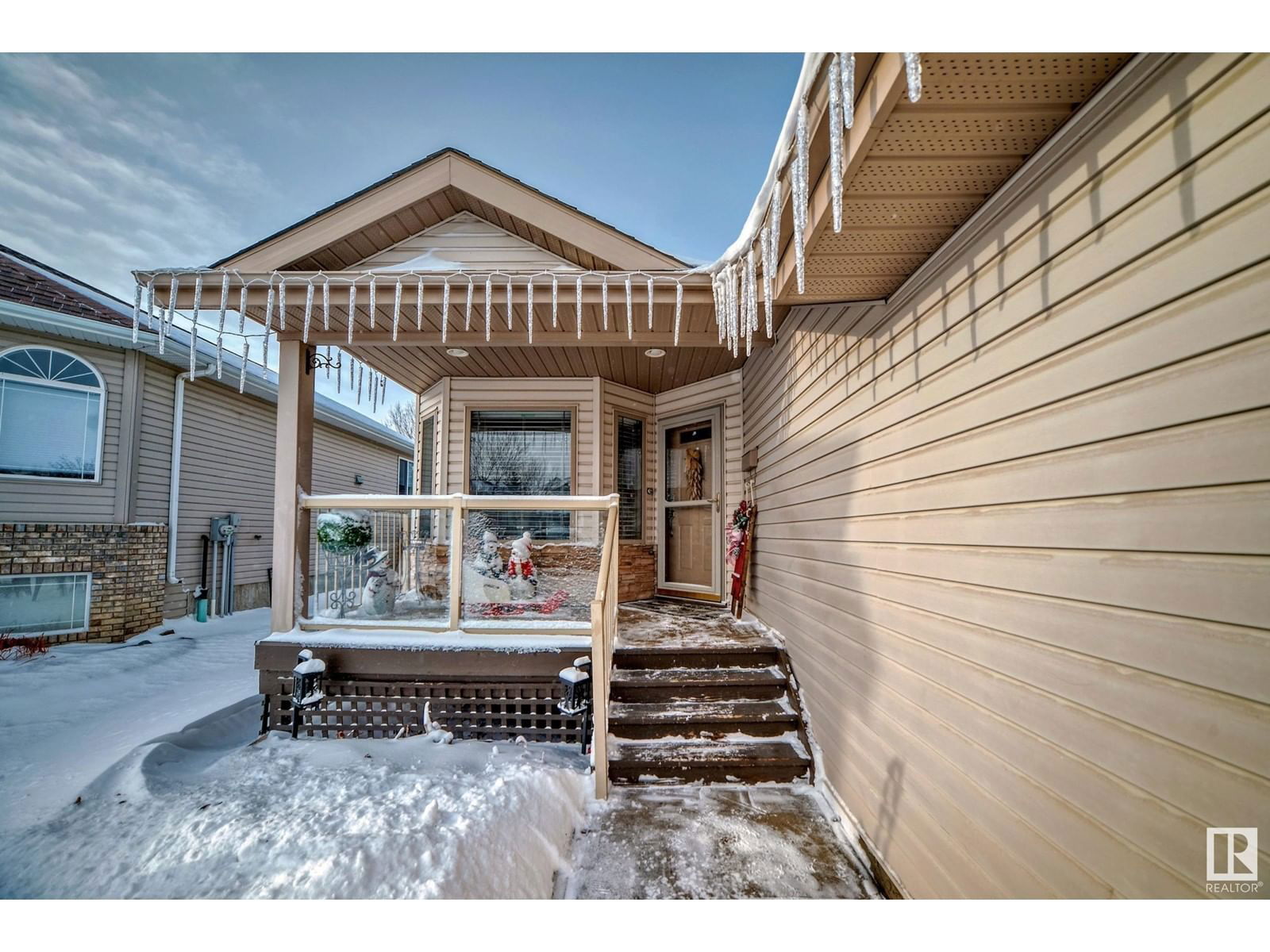 105 Dunfield RD W Image 4