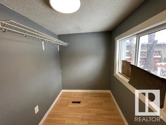 9423 110 Av Nw Edmonton, Alberta