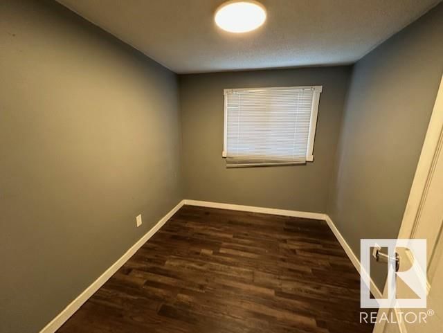 9423 110 Av Nw Edmonton, Alberta