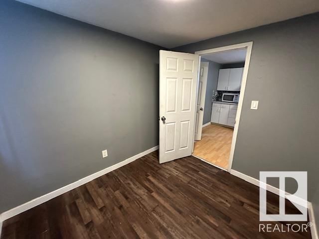 9423 110 Av Nw Edmonton, Alberta