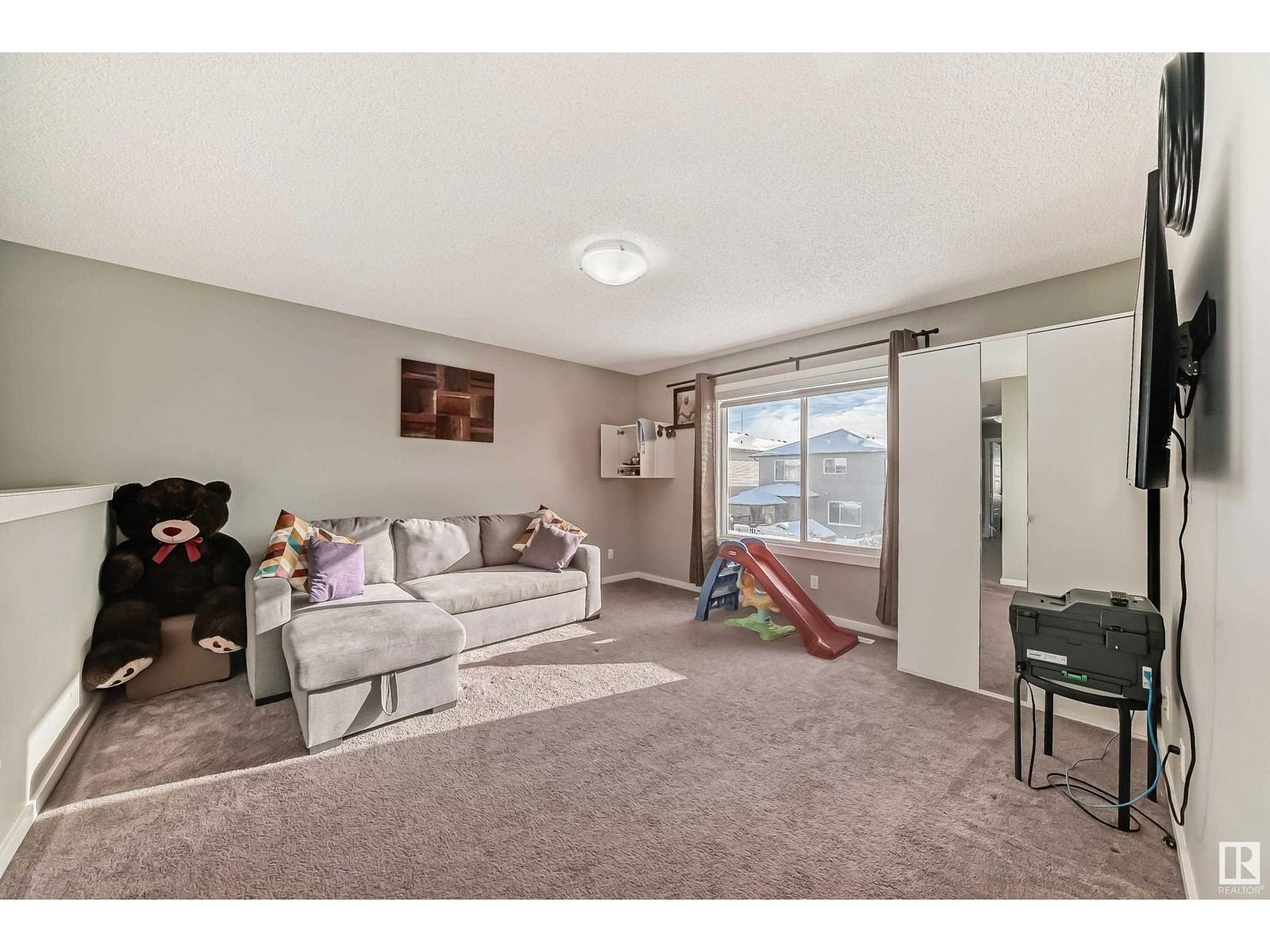 827 35 Av Nw Edmonton, Alberta