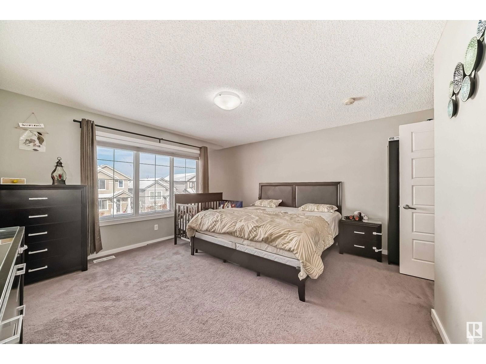 827 35 Av Nw Edmonton, Alberta