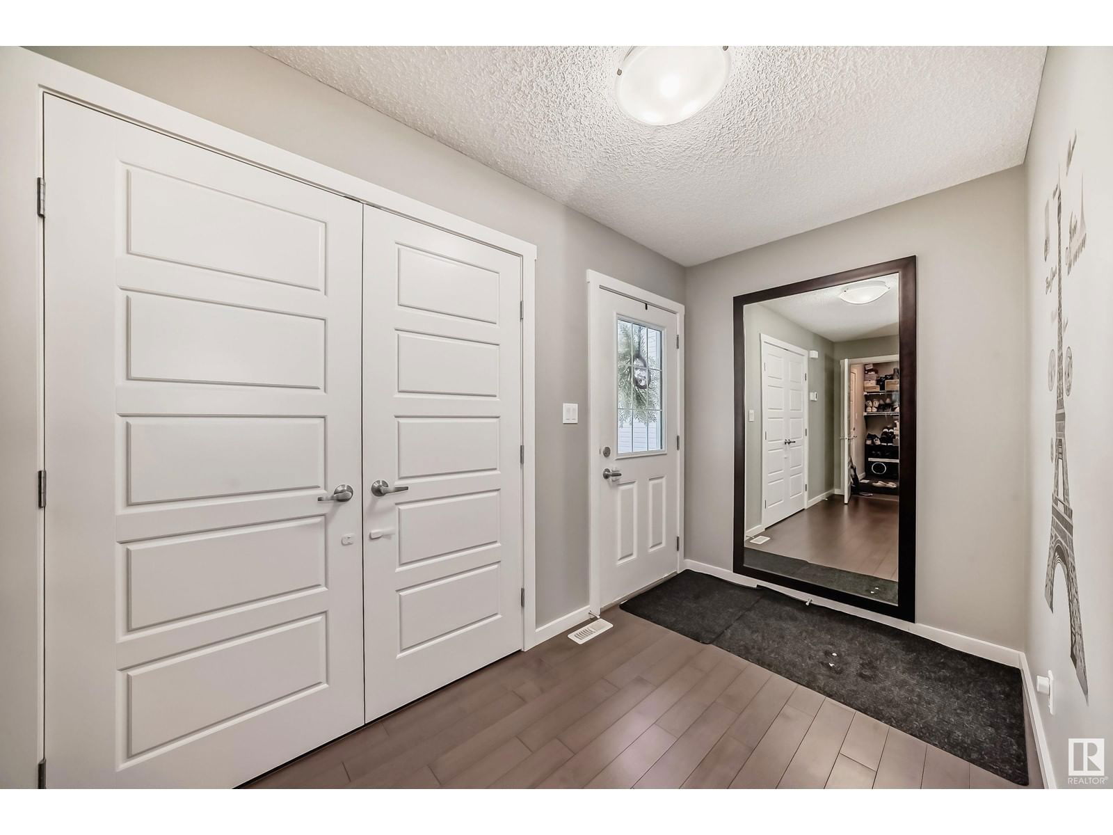 827 35 Av Nw Edmonton, Alberta