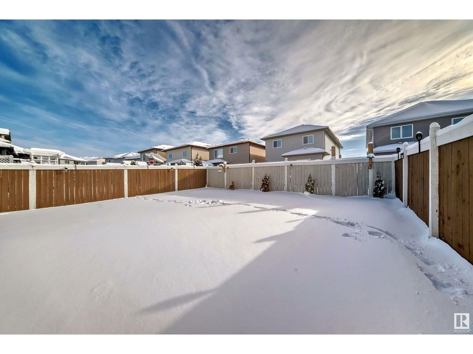 827 35 Av Nw Edmonton, Alberta