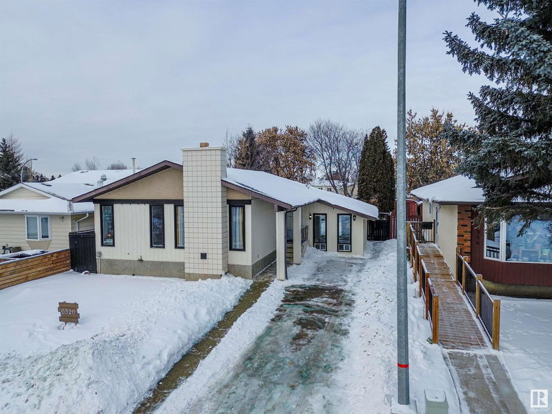 6320 15 Av Nw Nw Edmonton, Alberta