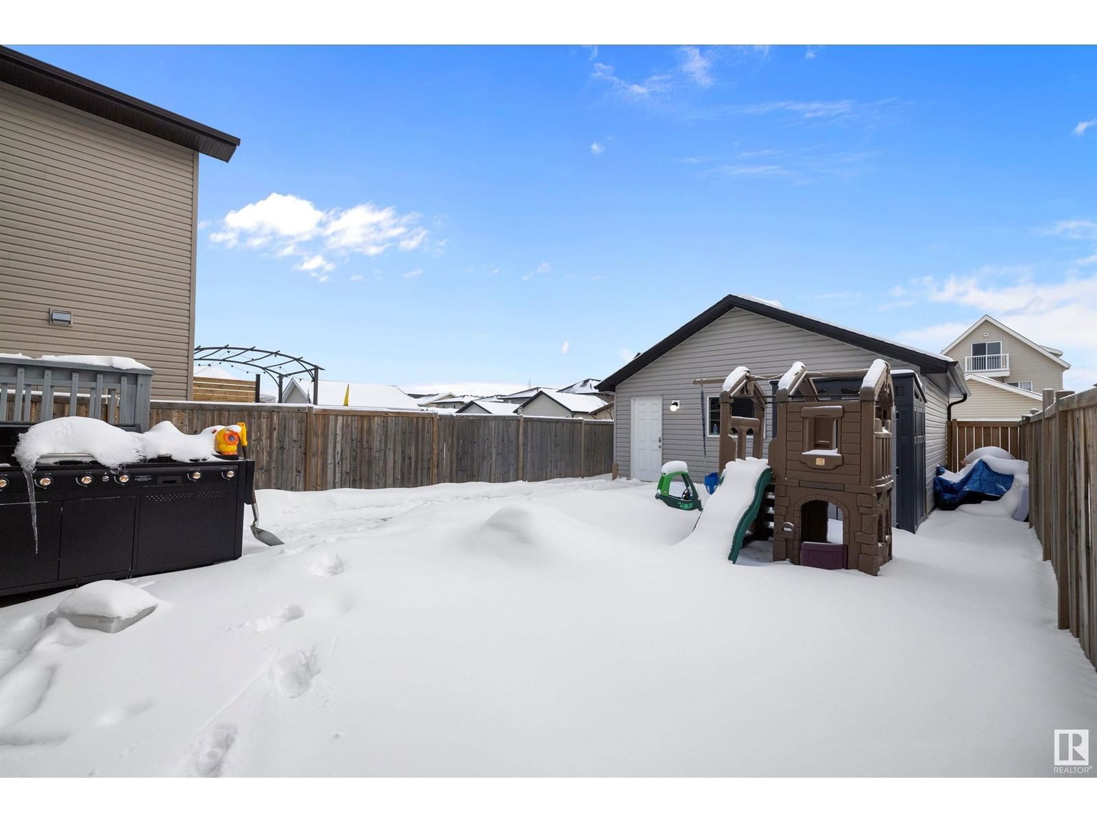 21917 99a Av Nw Edmonton, Alberta