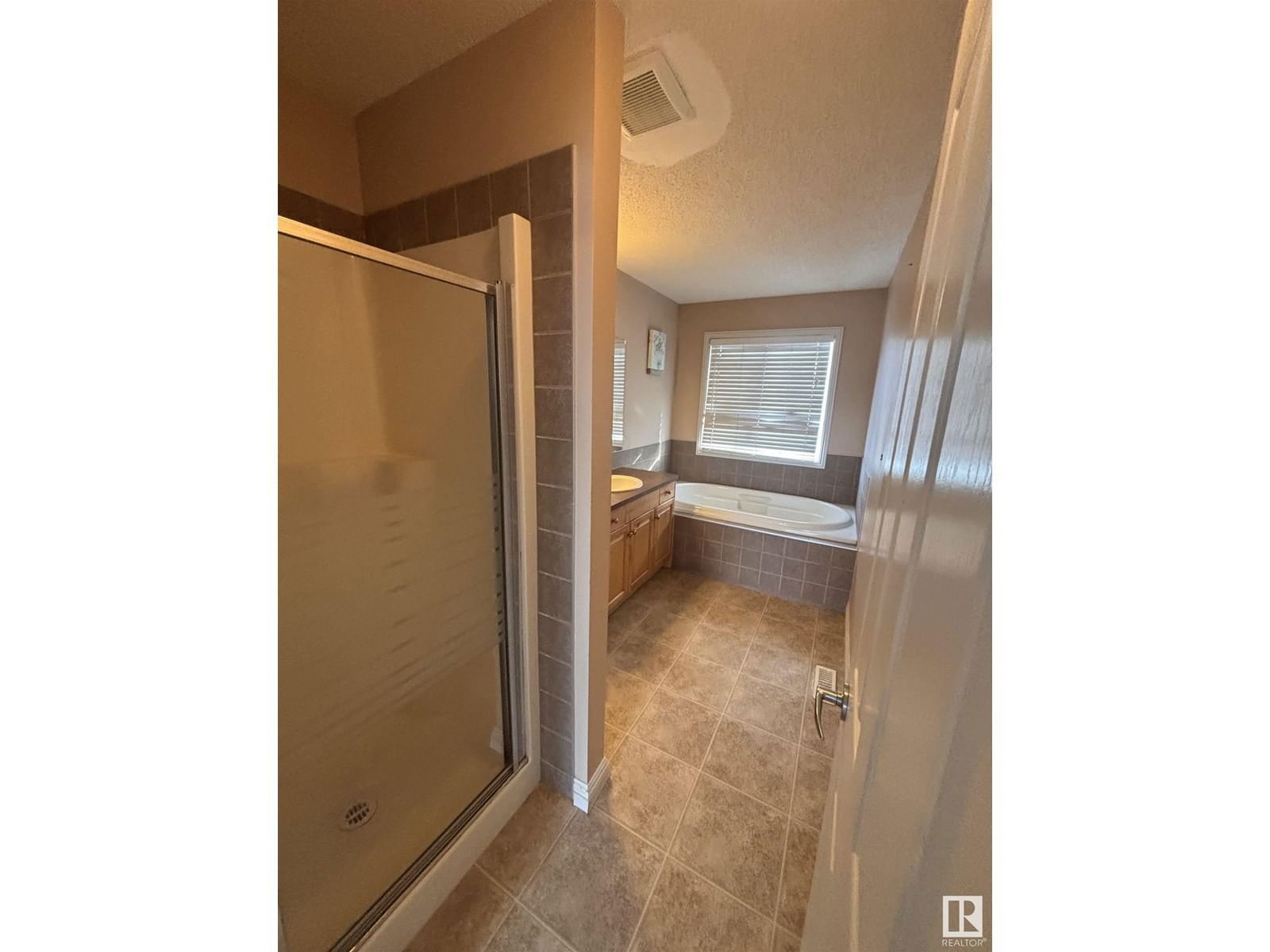 14514 141 St Nw Edmonton, Alberta