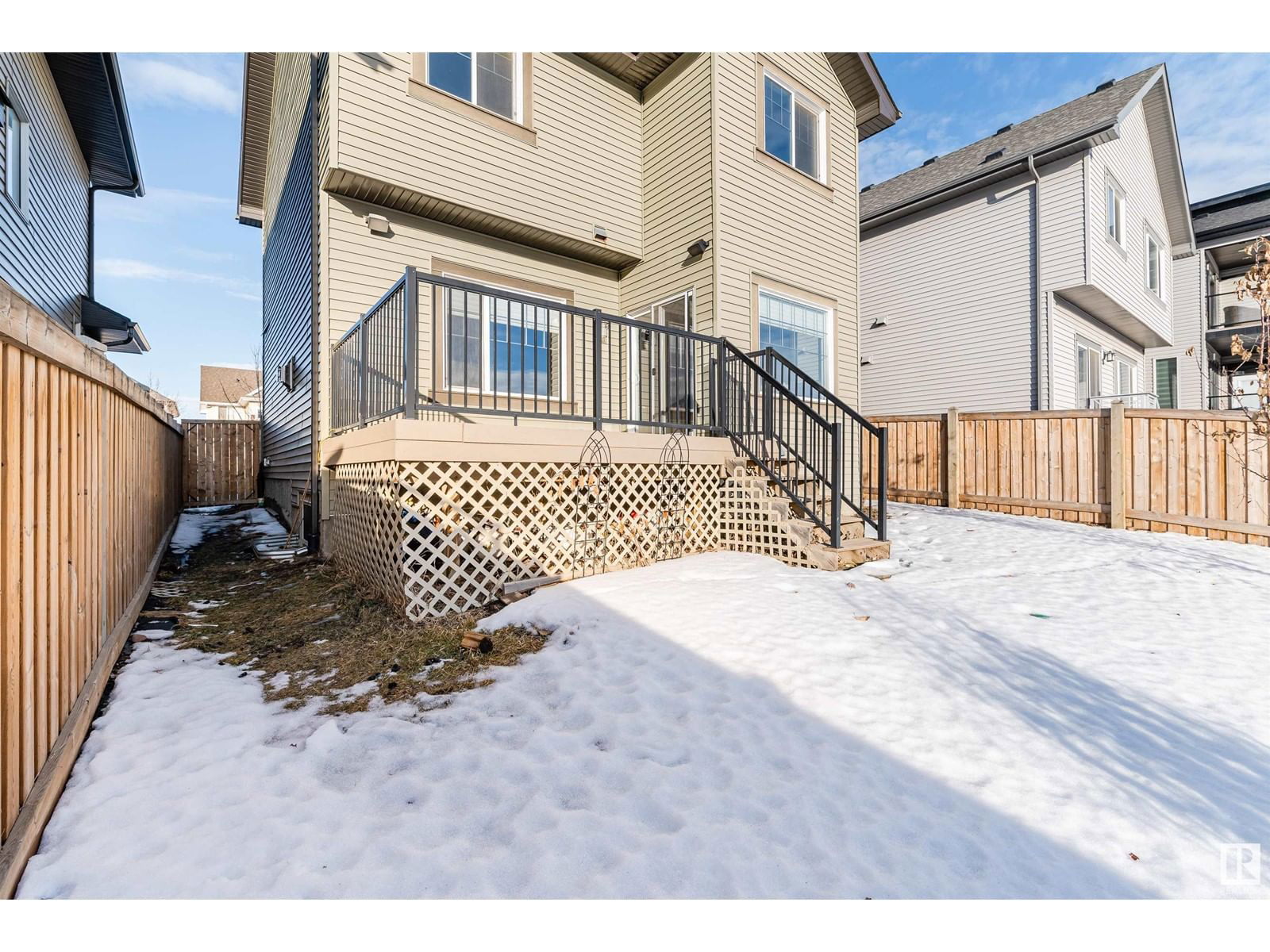 4211 Charles Cl Sw Edmonton, Alberta