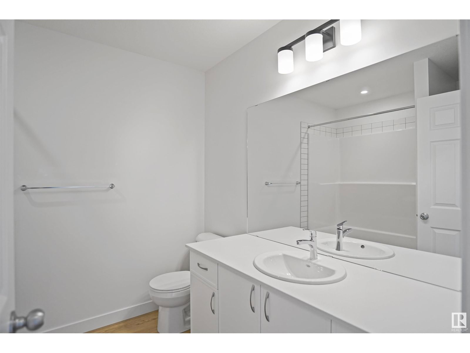 1726 WESTERRA WD Image 24