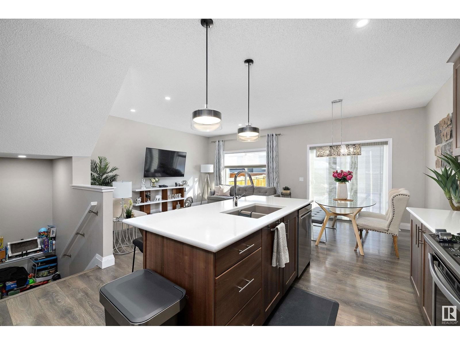 9335 223 St Nw Edmonton, Alberta