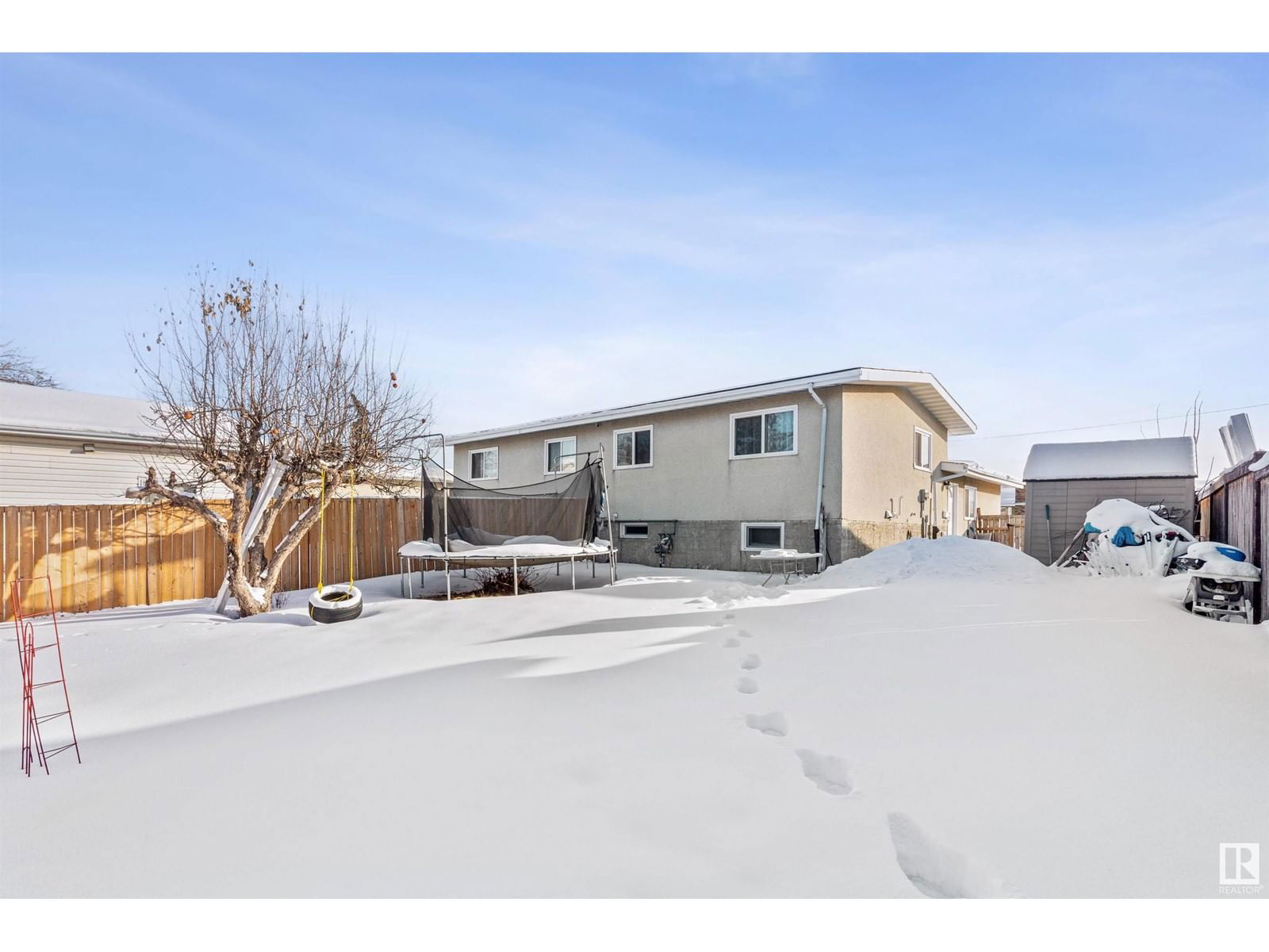 11456 152b Av Nw Nw Edmonton, Alberta