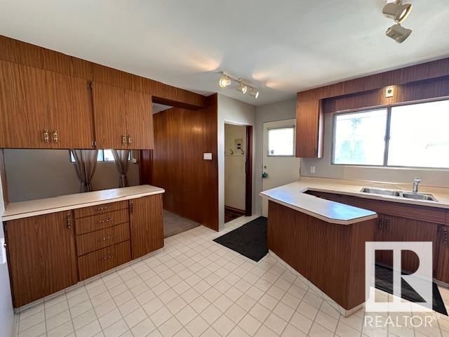 10224 70 St Nw Edmonton, Alberta