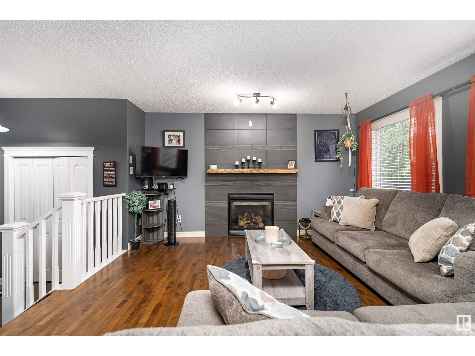 12047 20 Av Sw Edmonton, Alberta