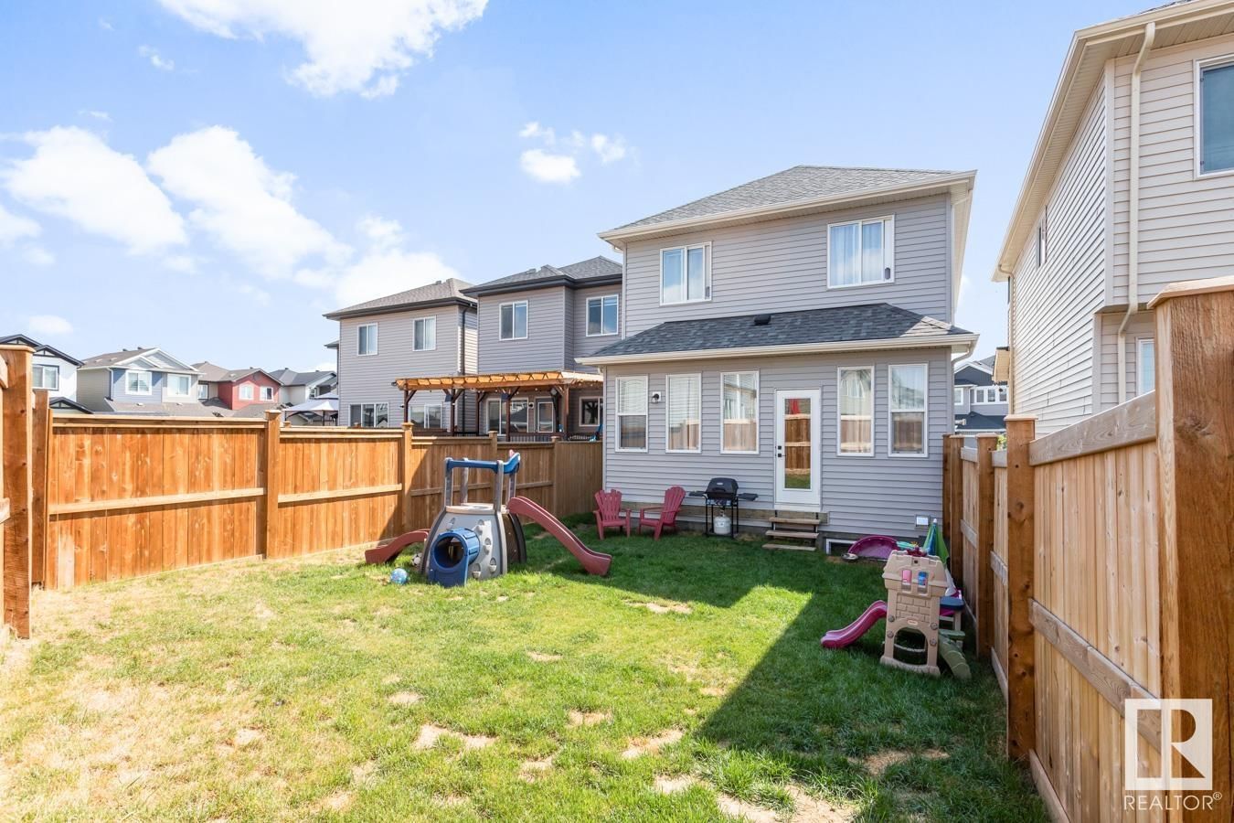 8762 Carson Wy Sw Edmonton, Alberta