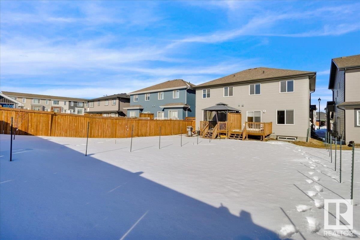 20633 94a Av Nw Edmonton, Alberta