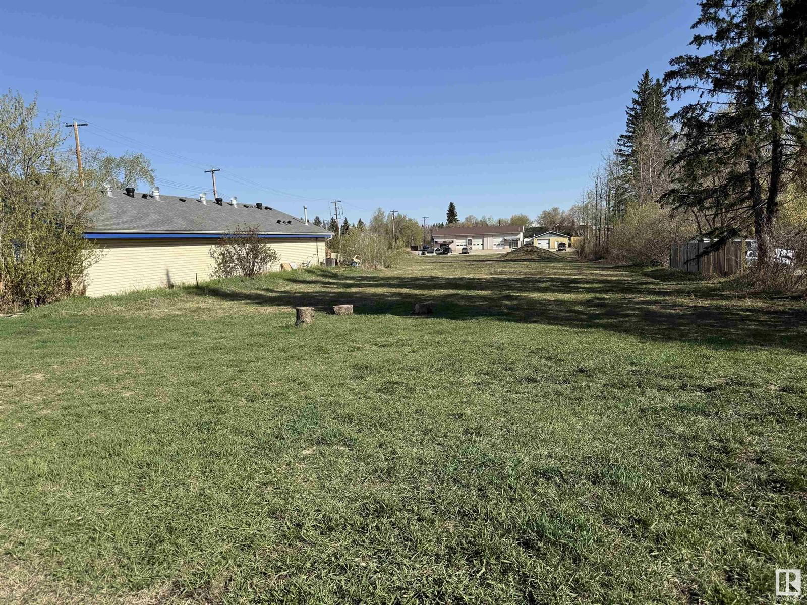 4917 47 AV Image 16