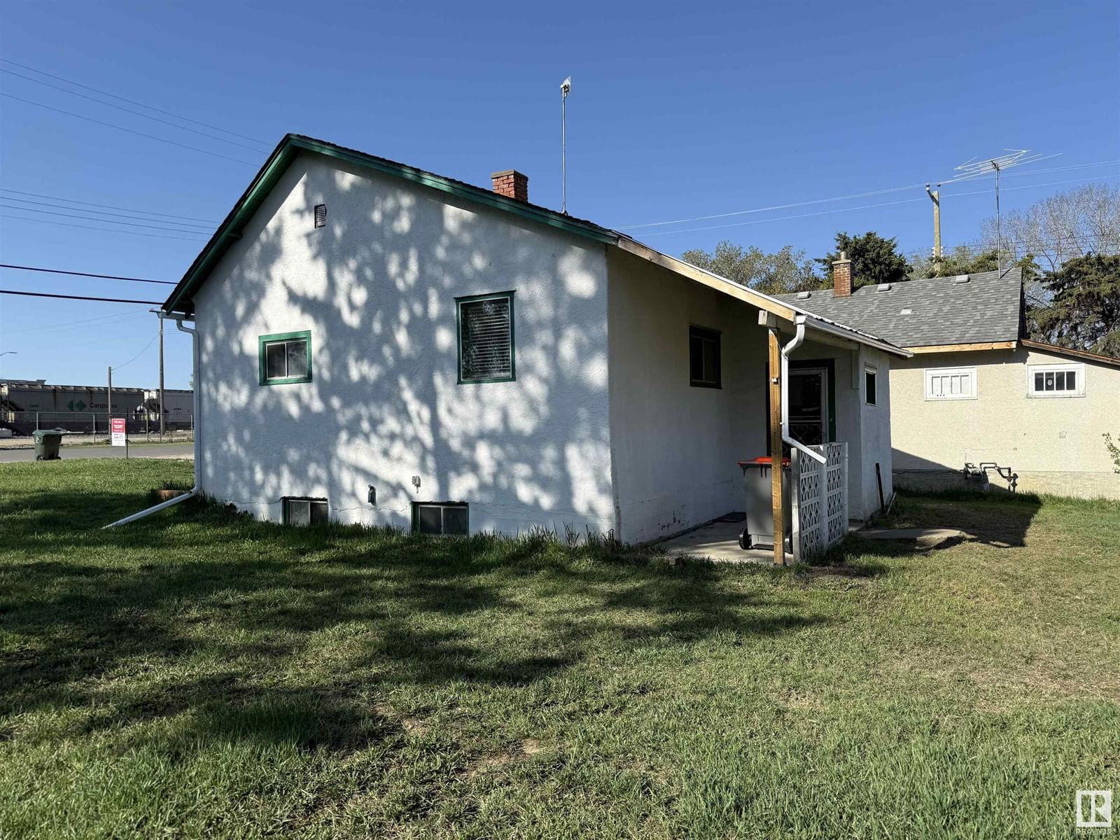 4917 47 AV Image 17