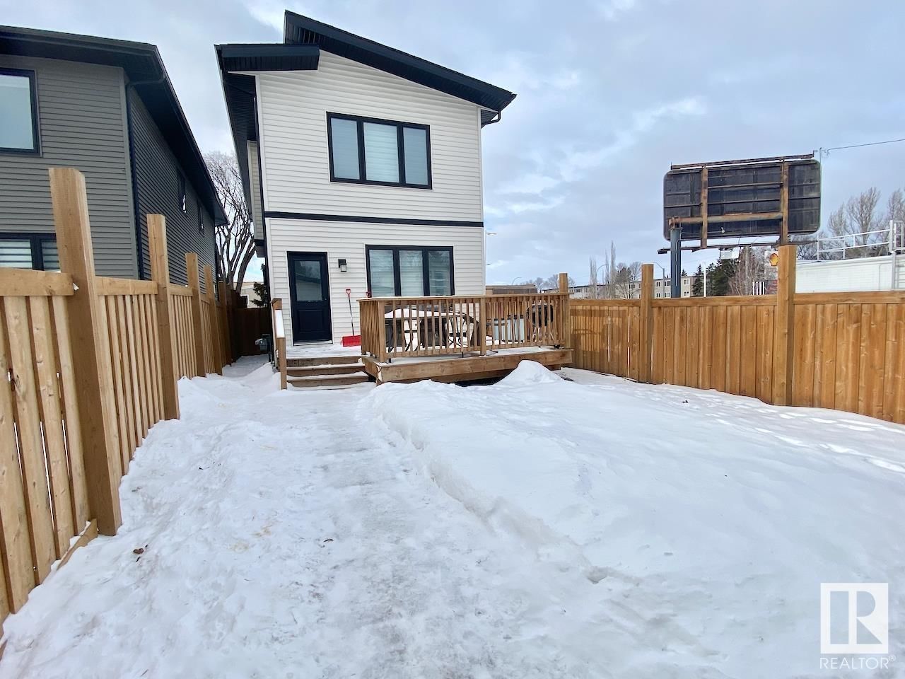 11739 130 St Nw Edmonton, Alberta