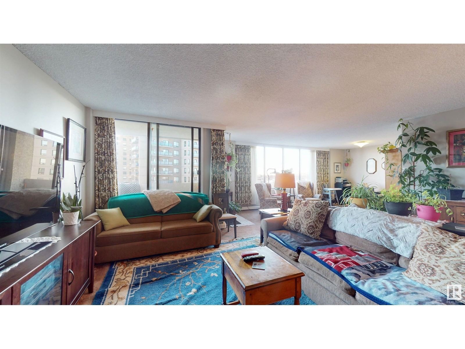 605 - 8340 JASPER AV Image 13