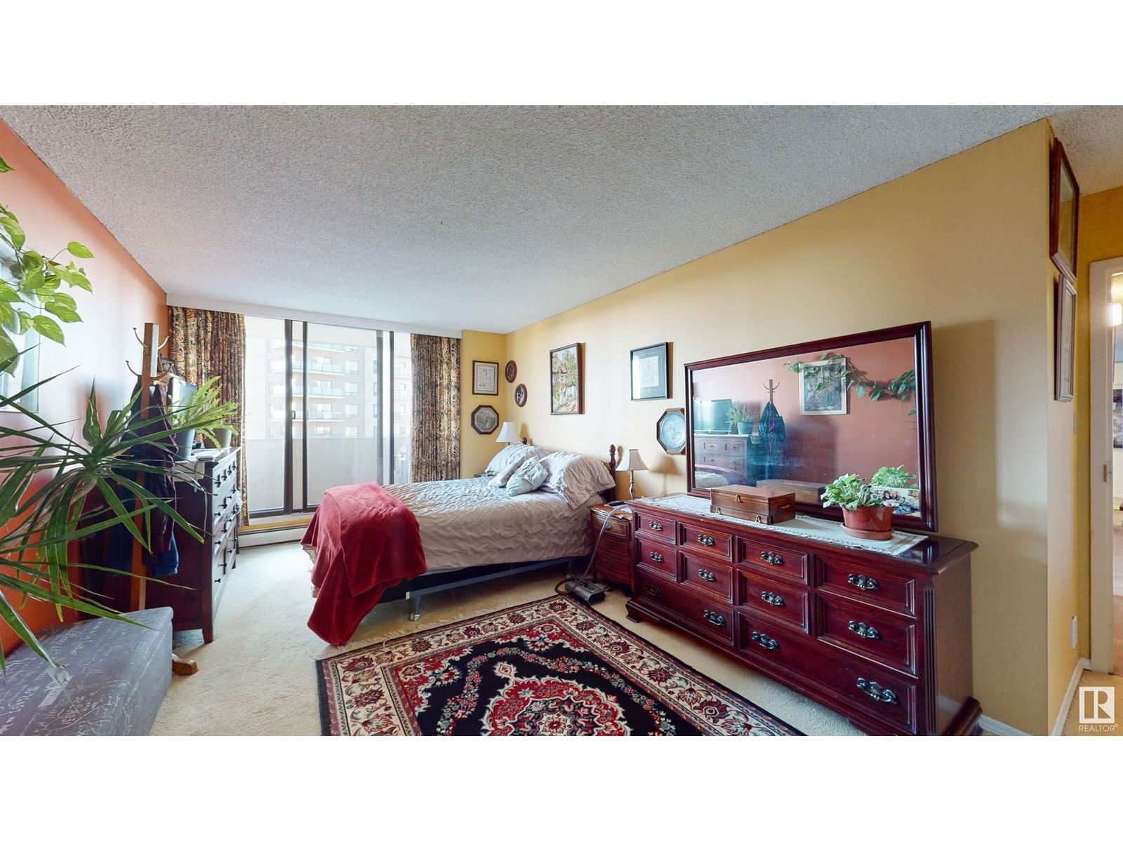 605 - 8340 JASPER AV Image 21