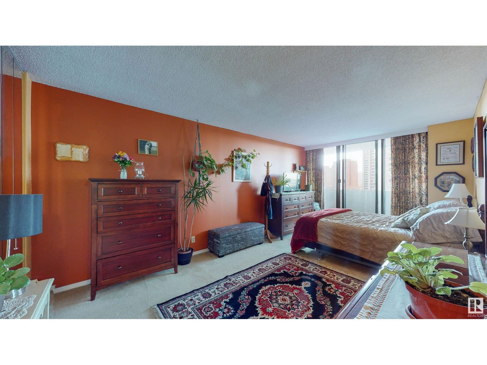 605 - 8340 JASPER AV Image 24