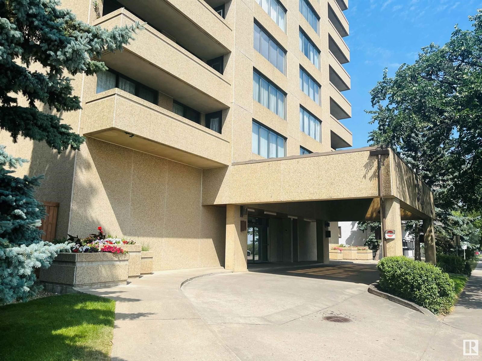 605 - 8340 JASPER AV Image 43