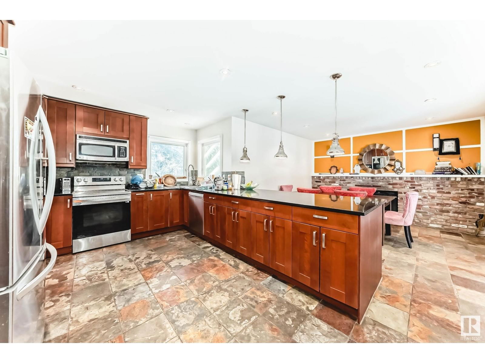 101 WESTRIDGE RD Image 9