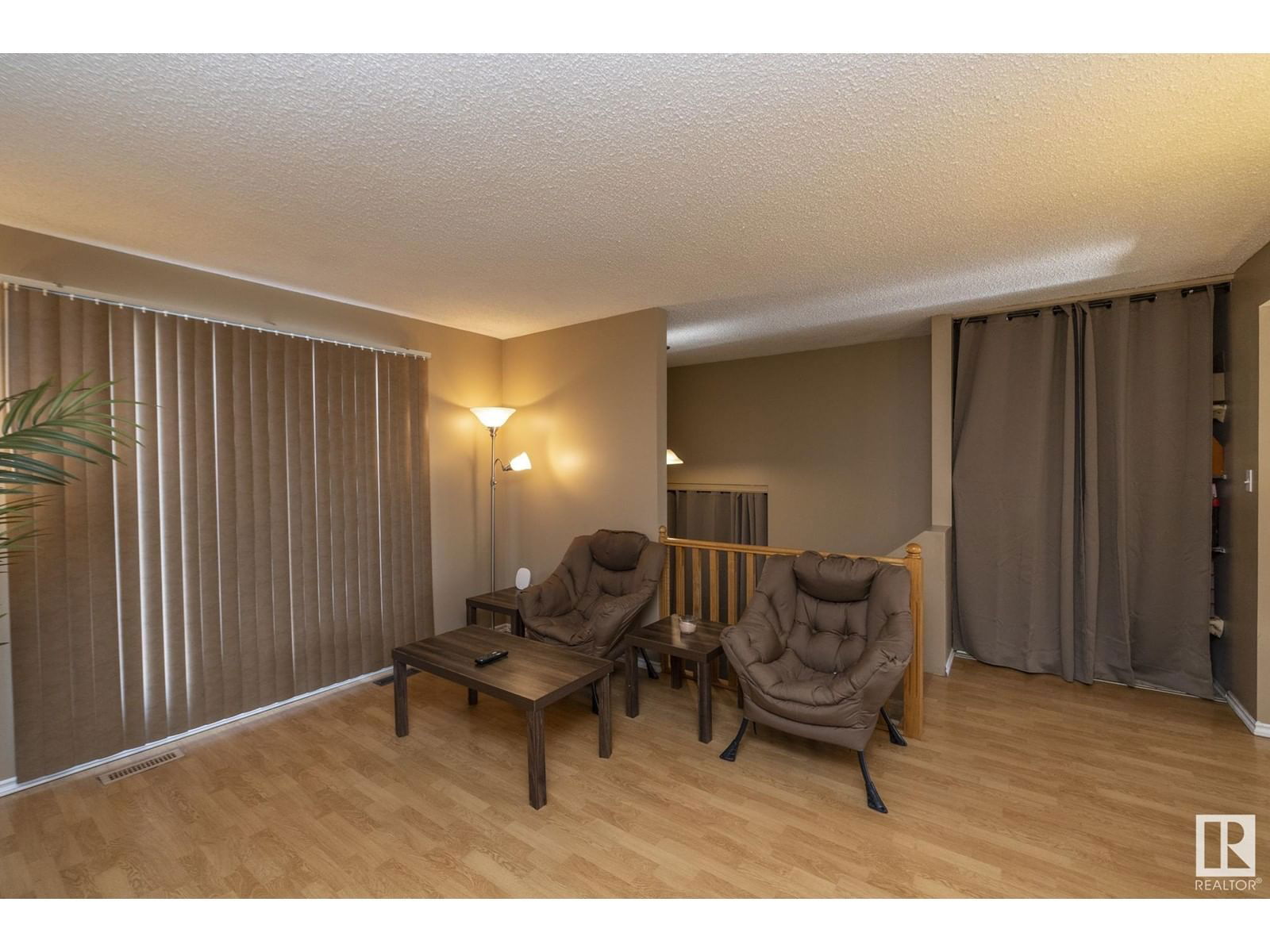 4507 35a Av Nw Edmonton, Alberta