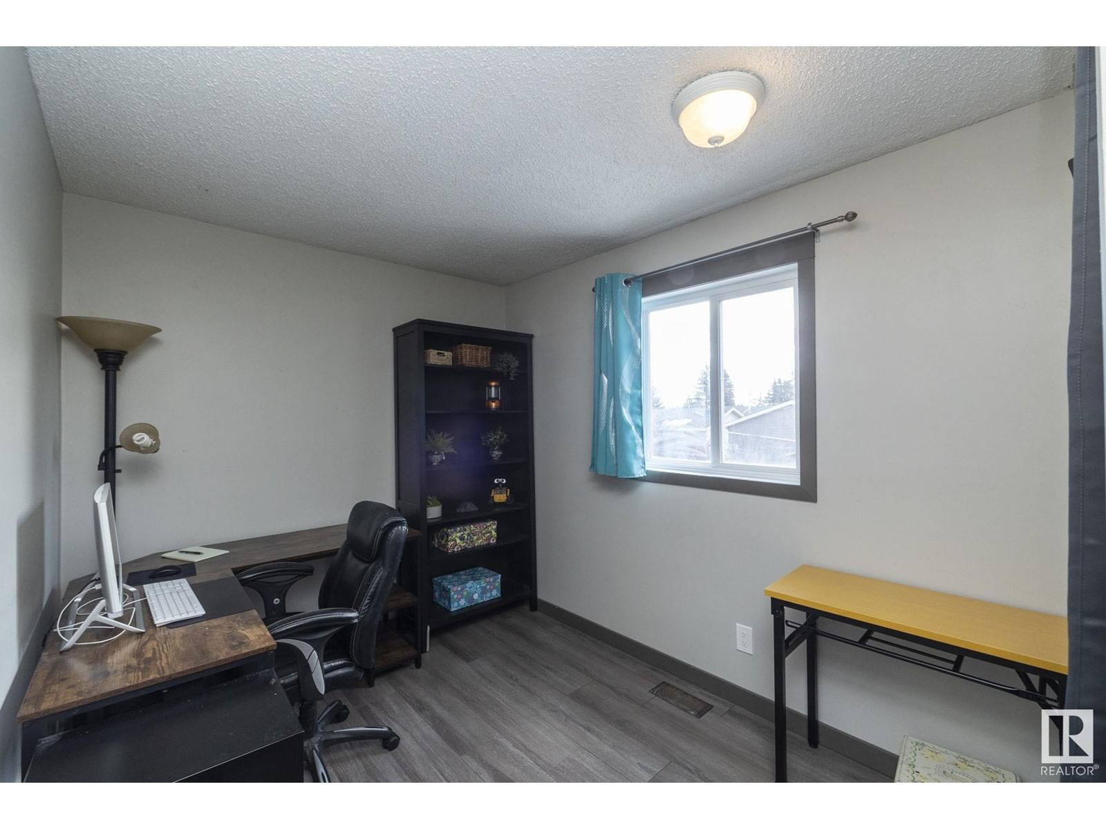 4507 35a Av Nw Edmonton, Alberta