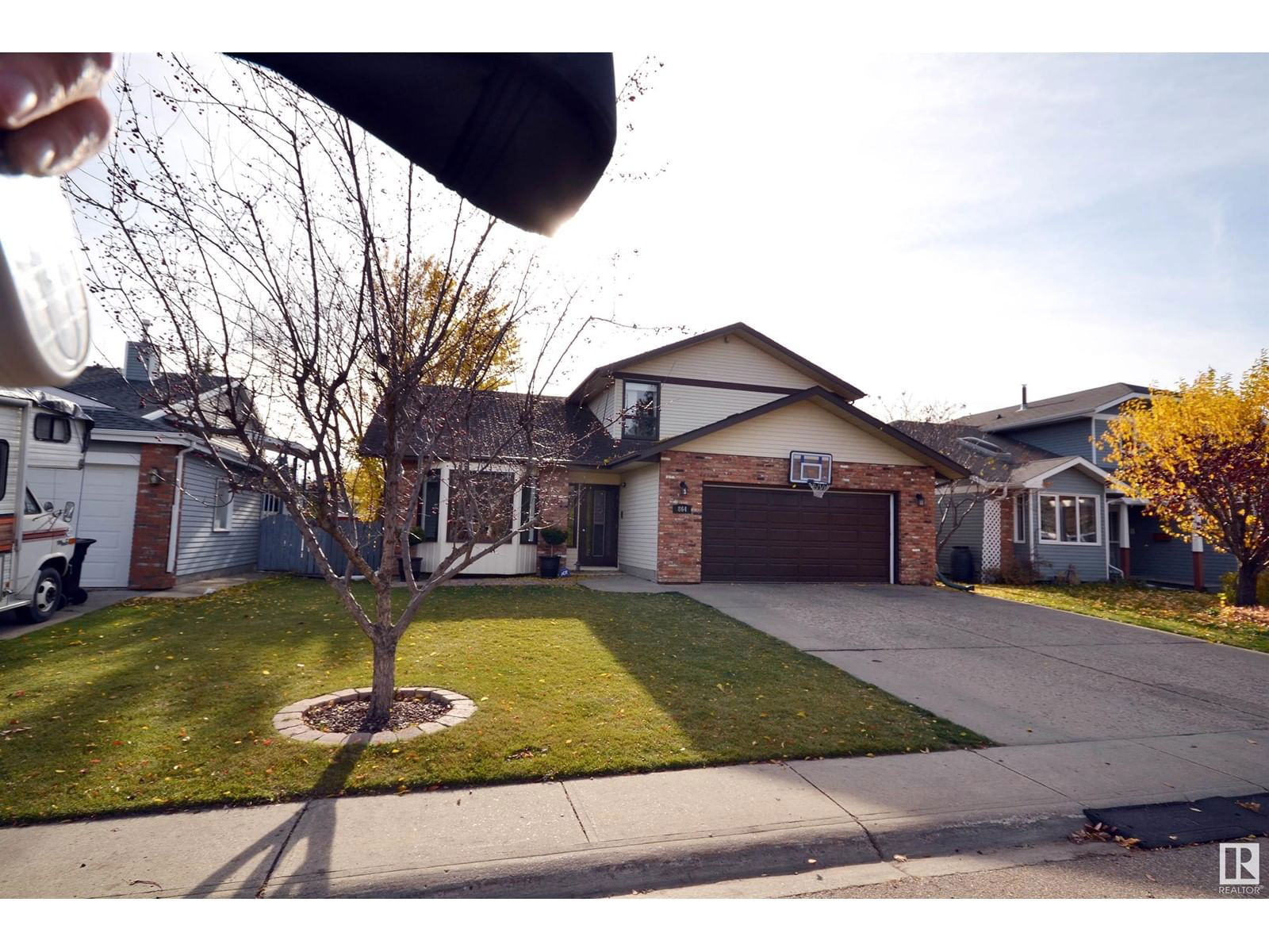 864 Village Ln Sherwood Park, Alberta